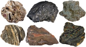 片岩变质岩的种类:1。云母片岩，含有石榴石、十字石和蓝晶石的成斑岩。2.石墨片岩。3.绿泥石片岩(绿片岩)。4.Quartzofeldspathic(片麻岩的)片岩。5.牛角石片岩与一对生牛角石成斑岩。 6. Blueschist (glaucophane schist with garnet and omphacite).