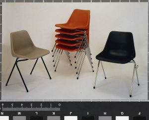 原色聚丙烯堆叠椅