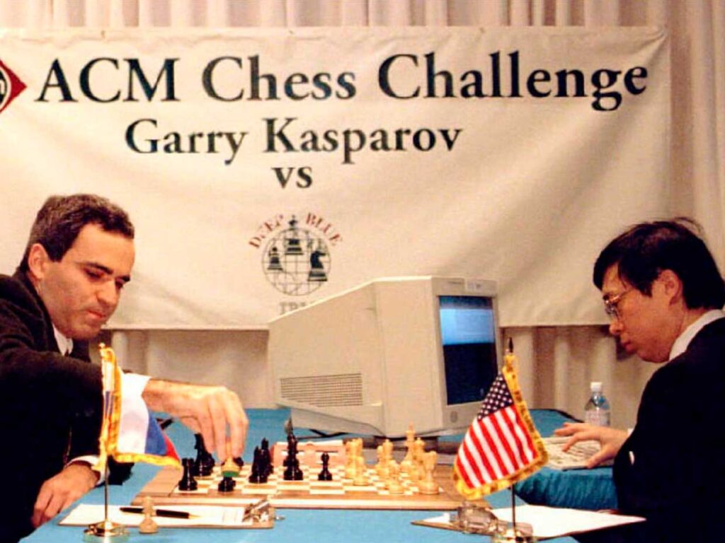 IBM的“深蓝”击败了国际象棋世界冠军加里·卡斯帕罗夫